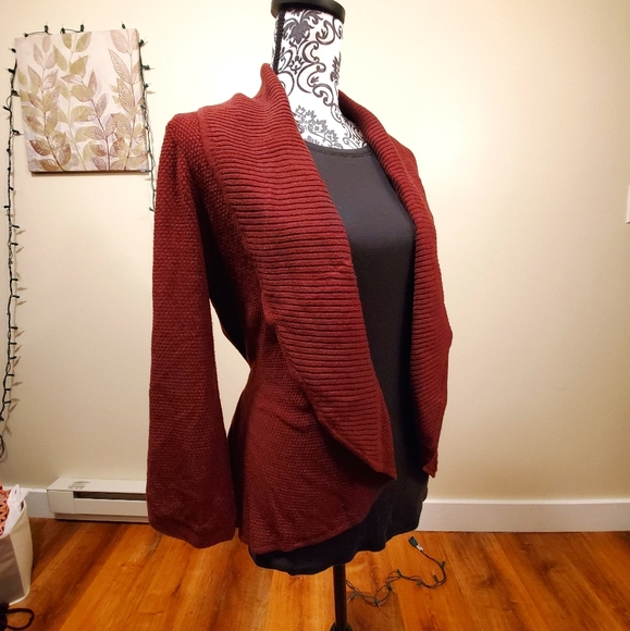 Sweater - Picture 1 of 8